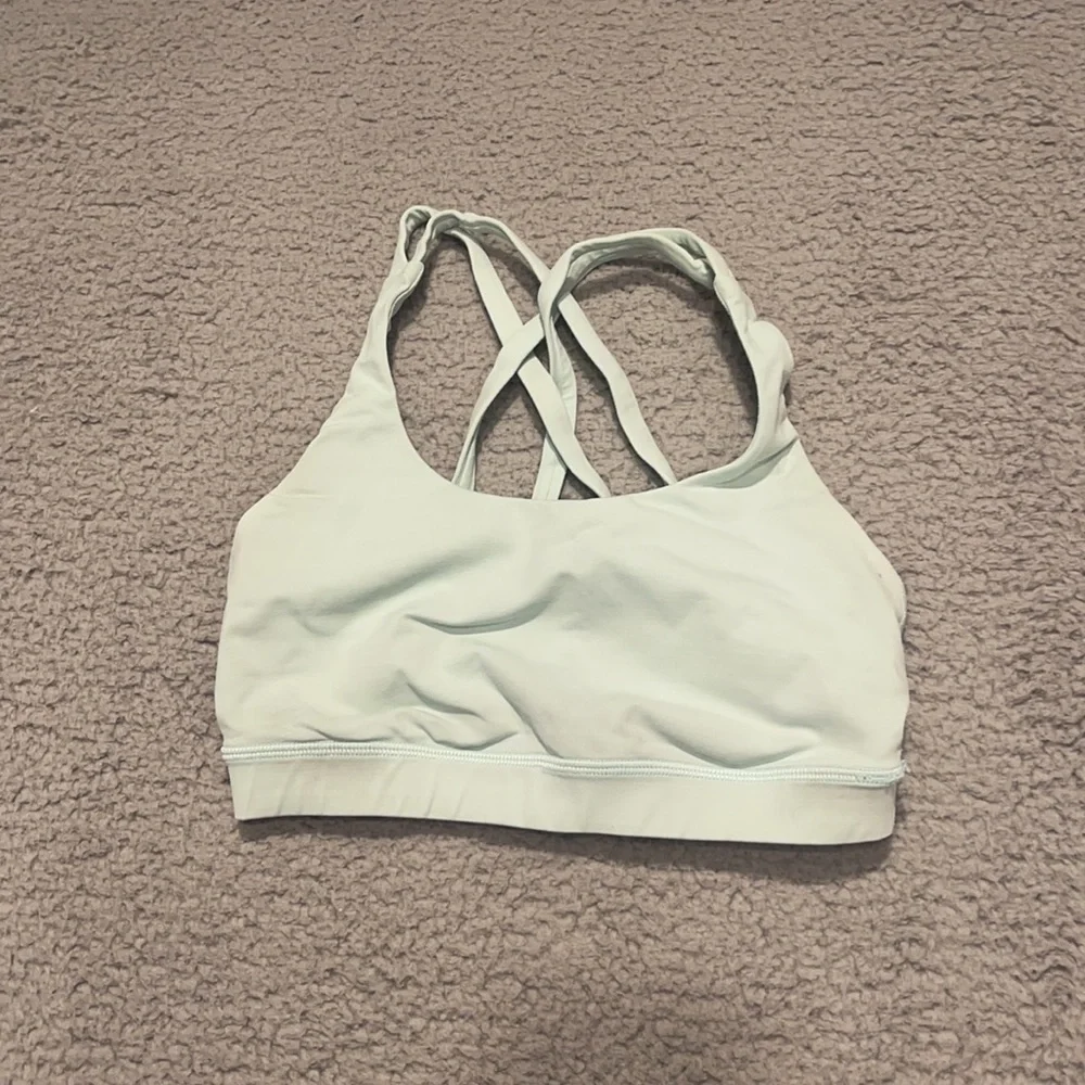 Lululemon Energy Bra size 4 color mint green